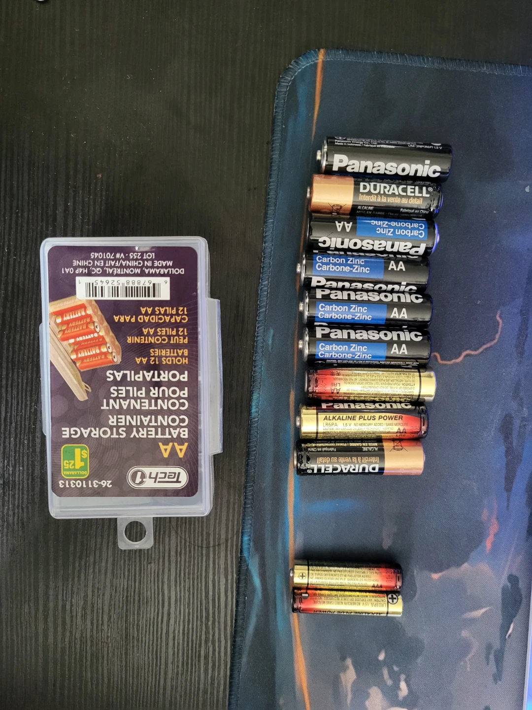 AA Battery Storage Case, with 9 AA and 2 AAA