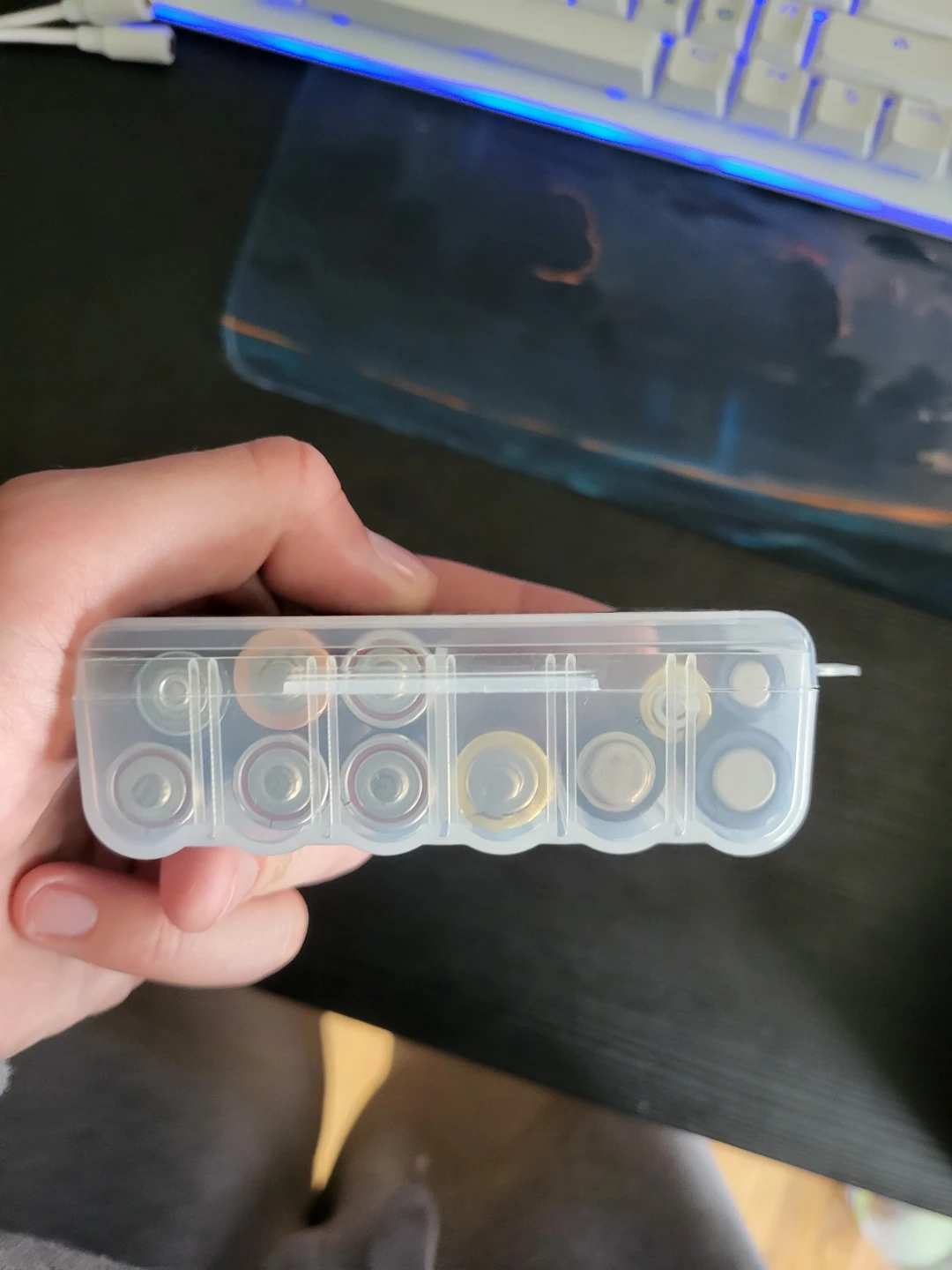 AA Battery Storage Case, with 9 AA and 2 AAA - photo 2