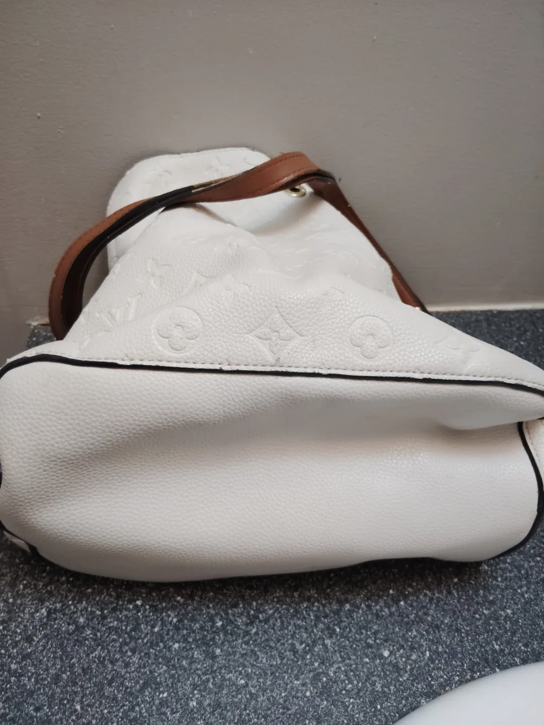 Luis Vuitton Bag - photo 3