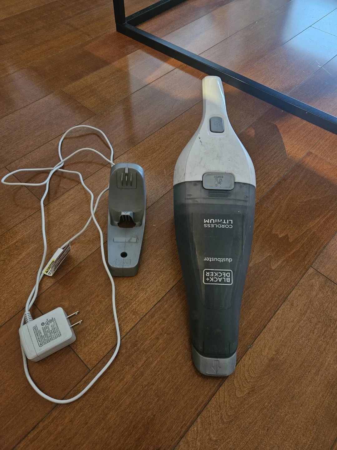 Black decker Cordless handheld vacuum