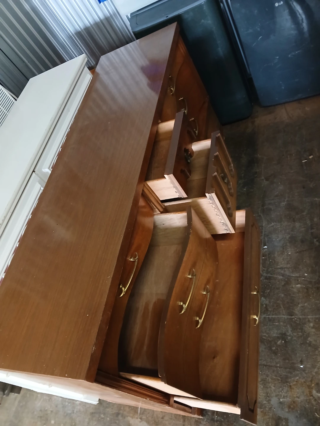 2 dressers 50 each - photo 2