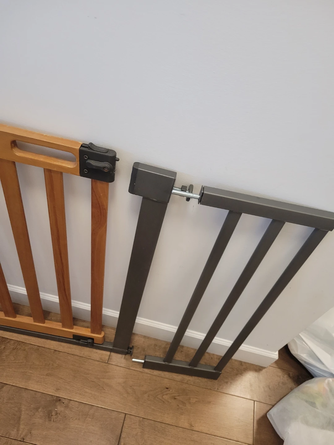 Summer Wooden Baby Gate - photo 2