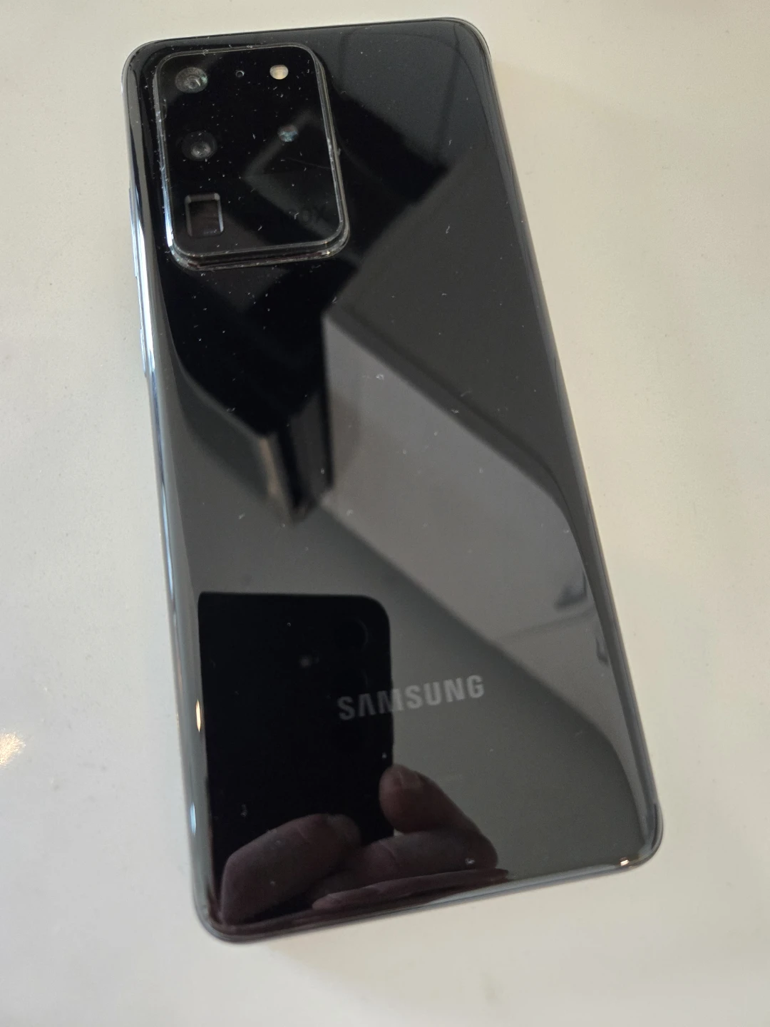 MINT - Samsung Galaxy S20 Ultra + case + original box - photo 3