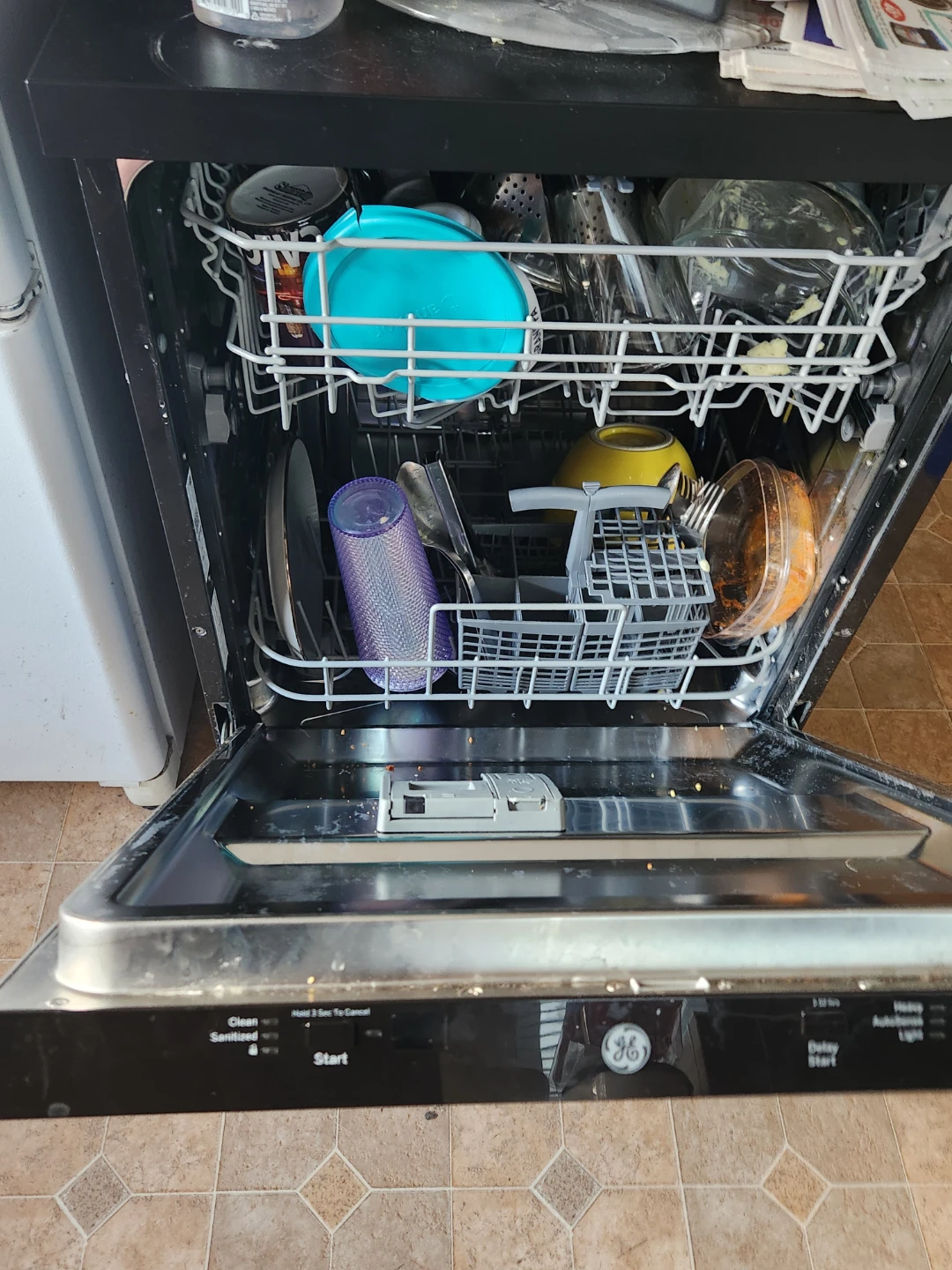GE Dishwasher - photo 3