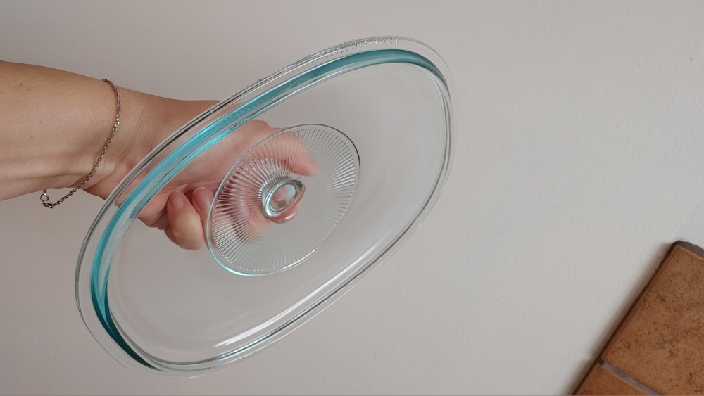 White Oval Baking Dish with Glass Lid - photo 4