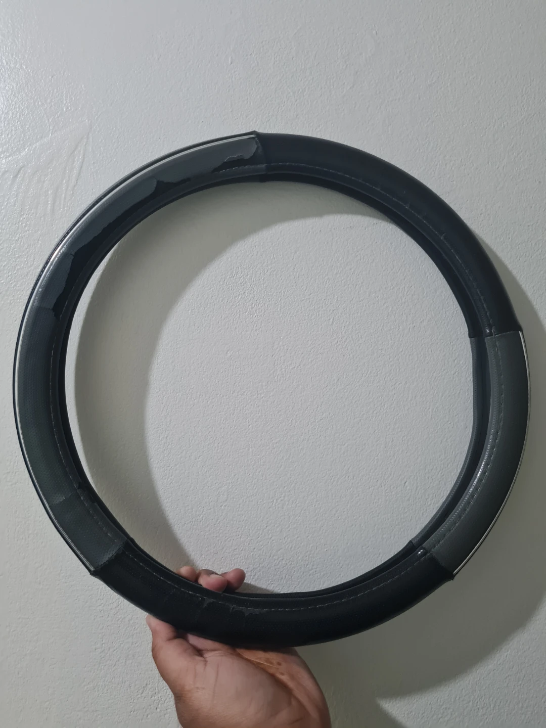 Black Steering Wheel Cover - photo 2
