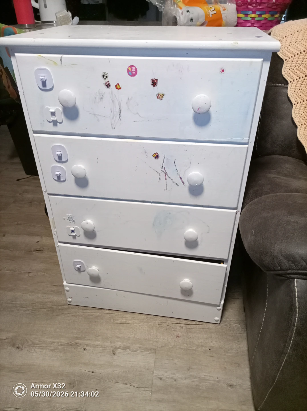 White 4-Drawer Dresser