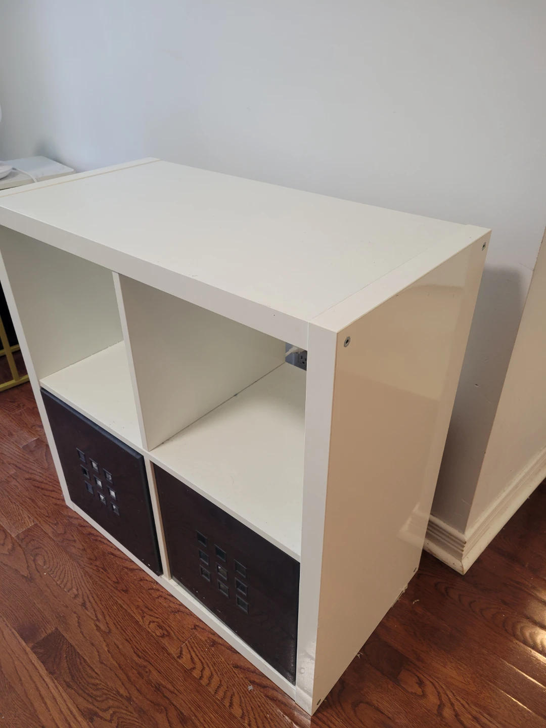 Ikea White 4-Cube Storage Unit with 4Baskets . - photo 2