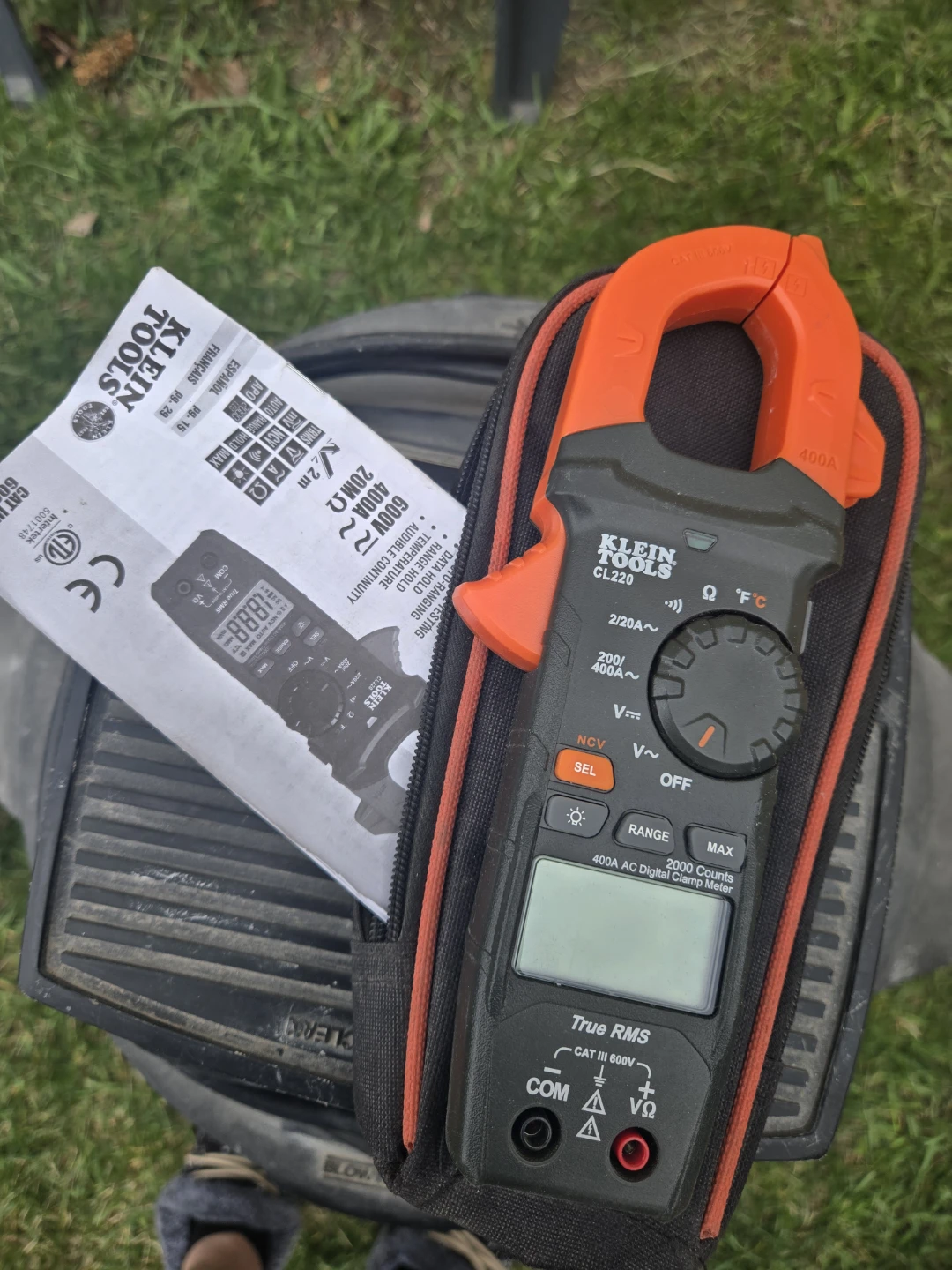 Klein Tools CL320 400A AC Digital Clamp Meter