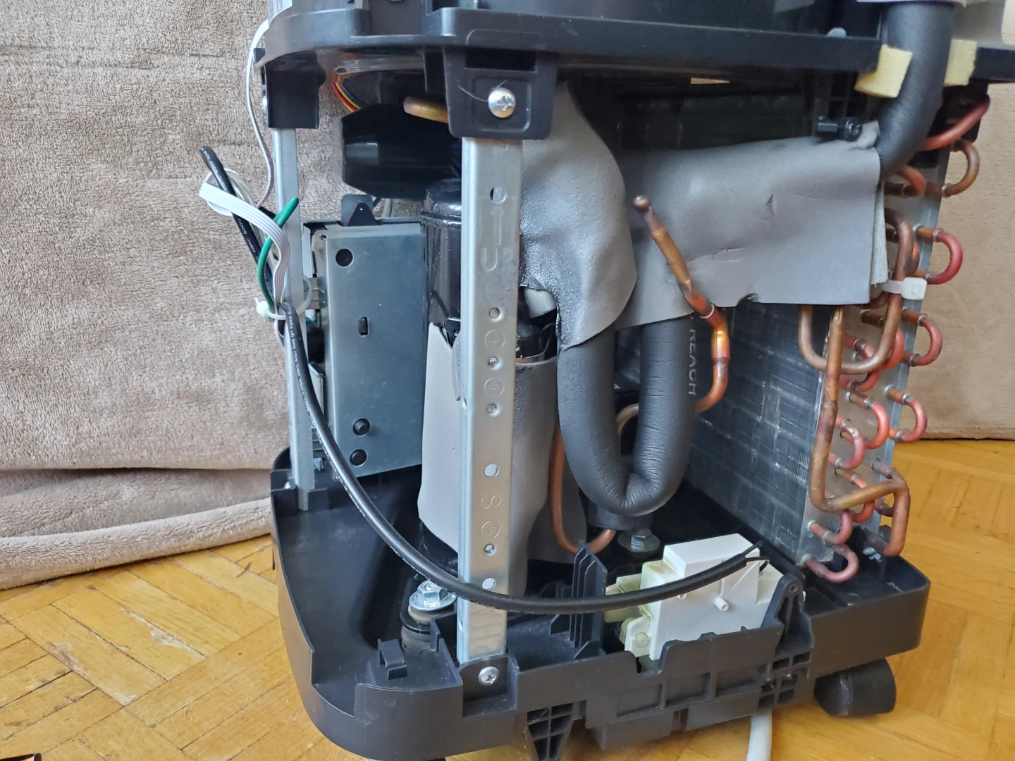NOMA Portable Air Conditioner 13000 BTU, CLEANED! - photo 3