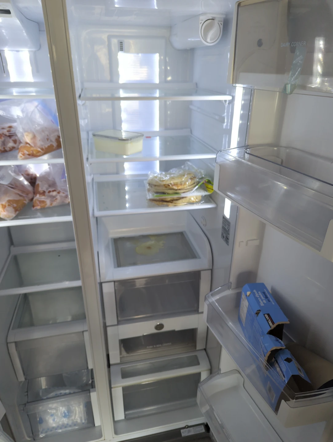LG Side-by-Side Refrigerator with Ice Dispenser - photo 3
