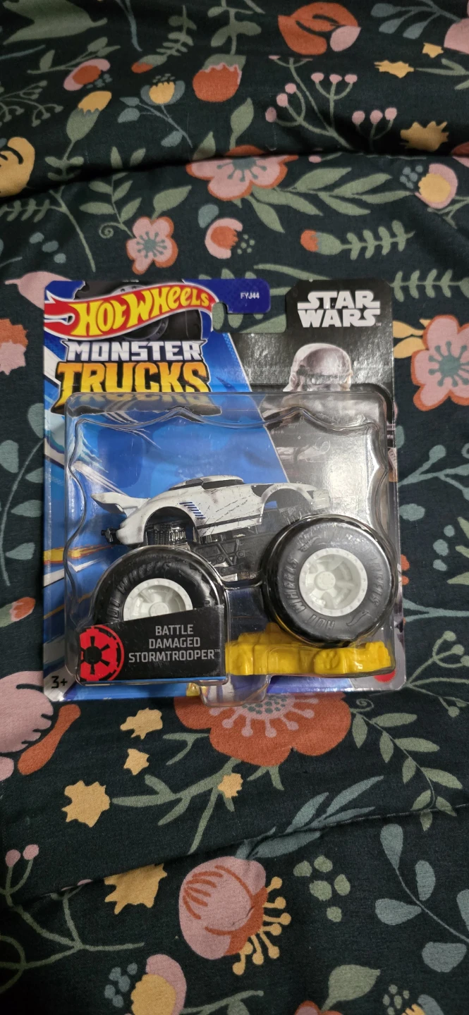 Hot Wheels Star Wars Monster Truck Battle Damaged Stormtrooper