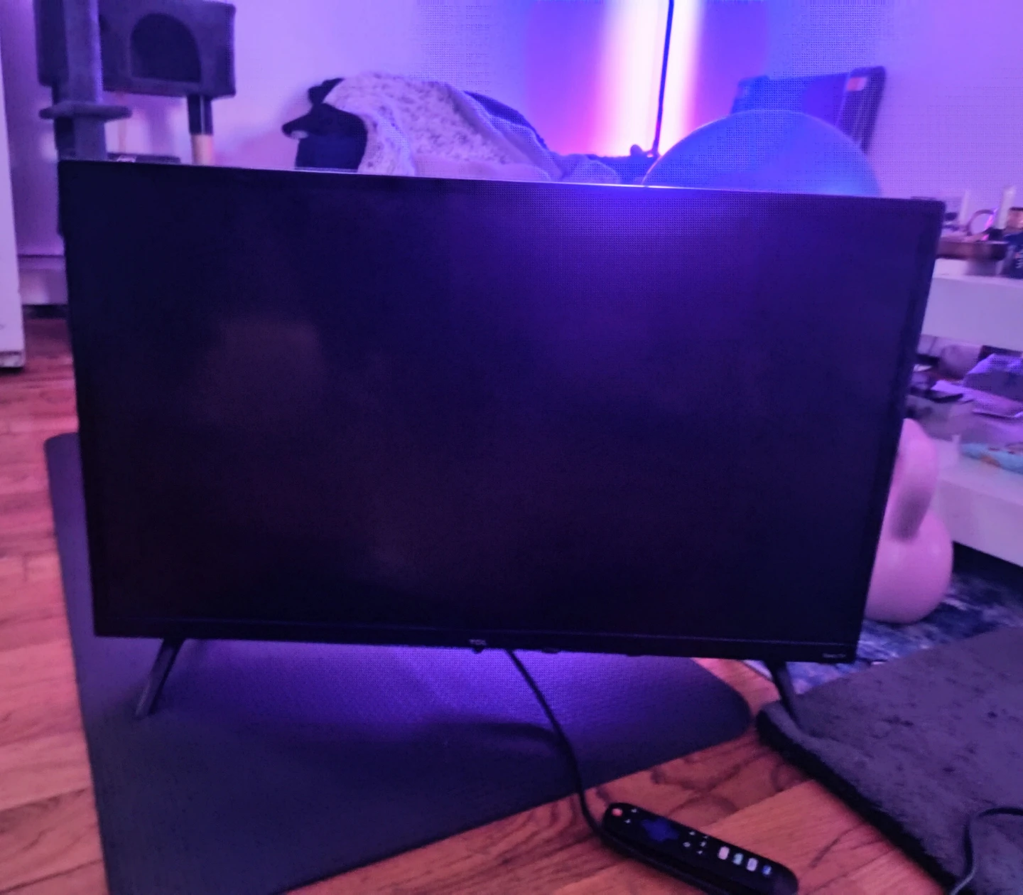 TCL 32" Roku Smart TV