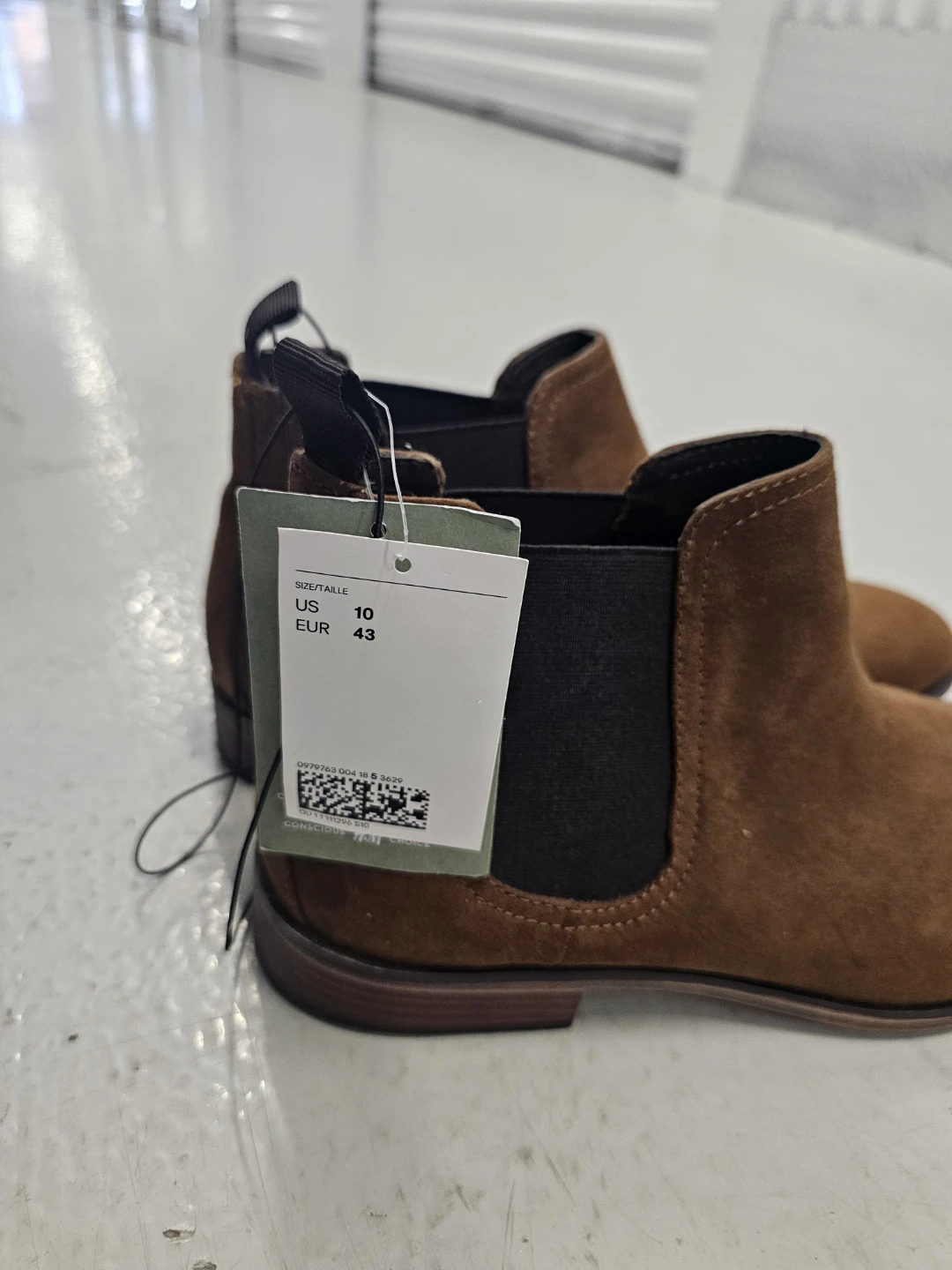 H&M Suede Chelsea Boots - US 10 / EUR 43