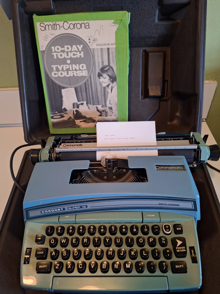 Smith-Corona Coronet Super 12 Typewriter with Typing Course - photo 2