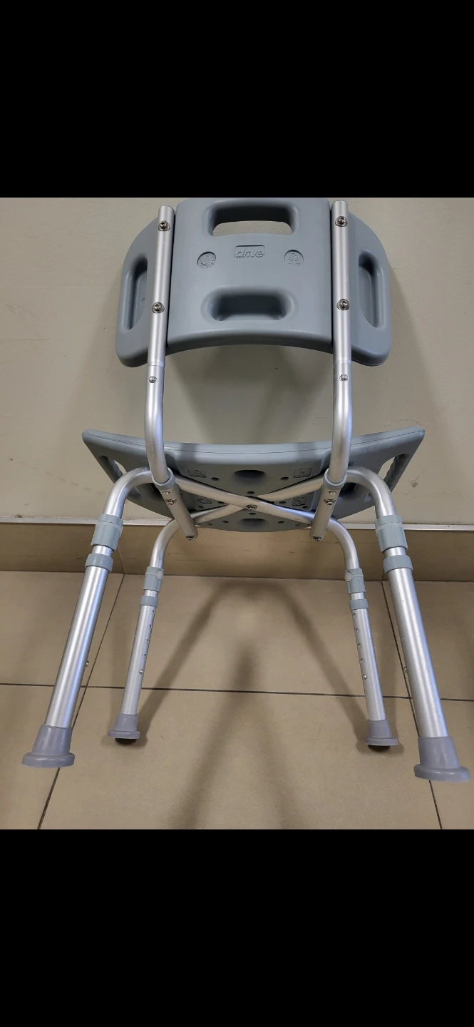 🚿 Drive Medical Shower Chair with Backrest –Grey Color, Like New - photo 3