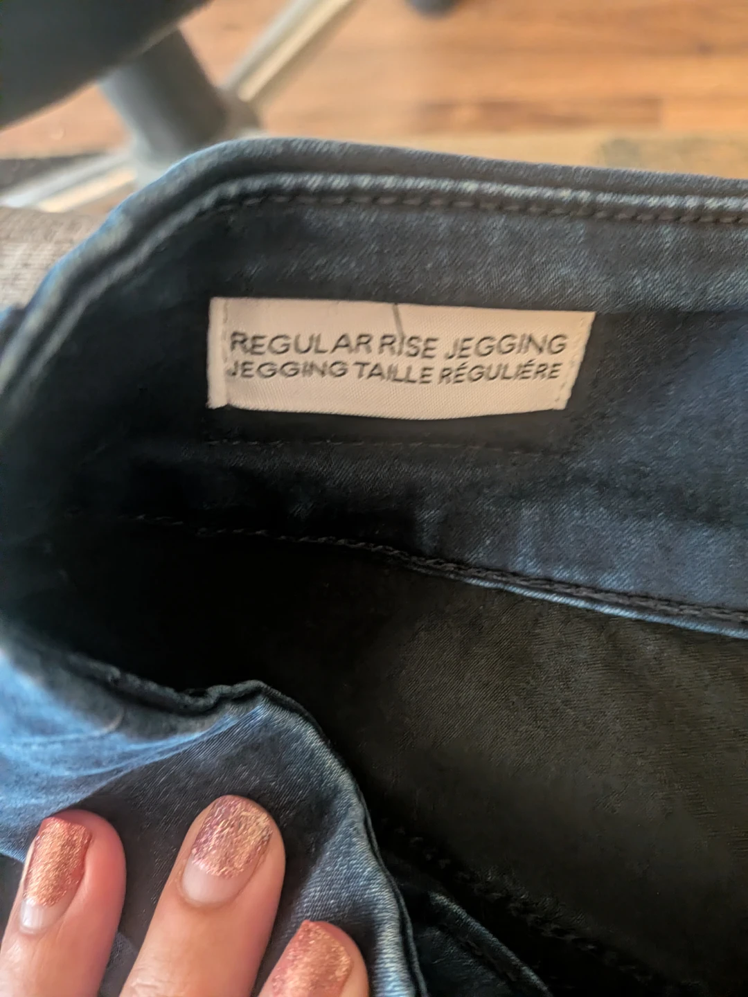 women's skinny leg jeans pick up in st Albert - photo 2