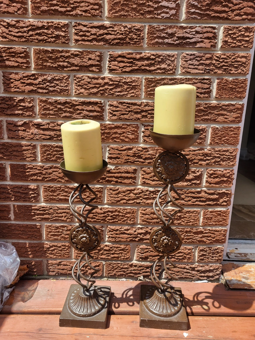 Set of 2 Decorative Candle Holders (Including candles)