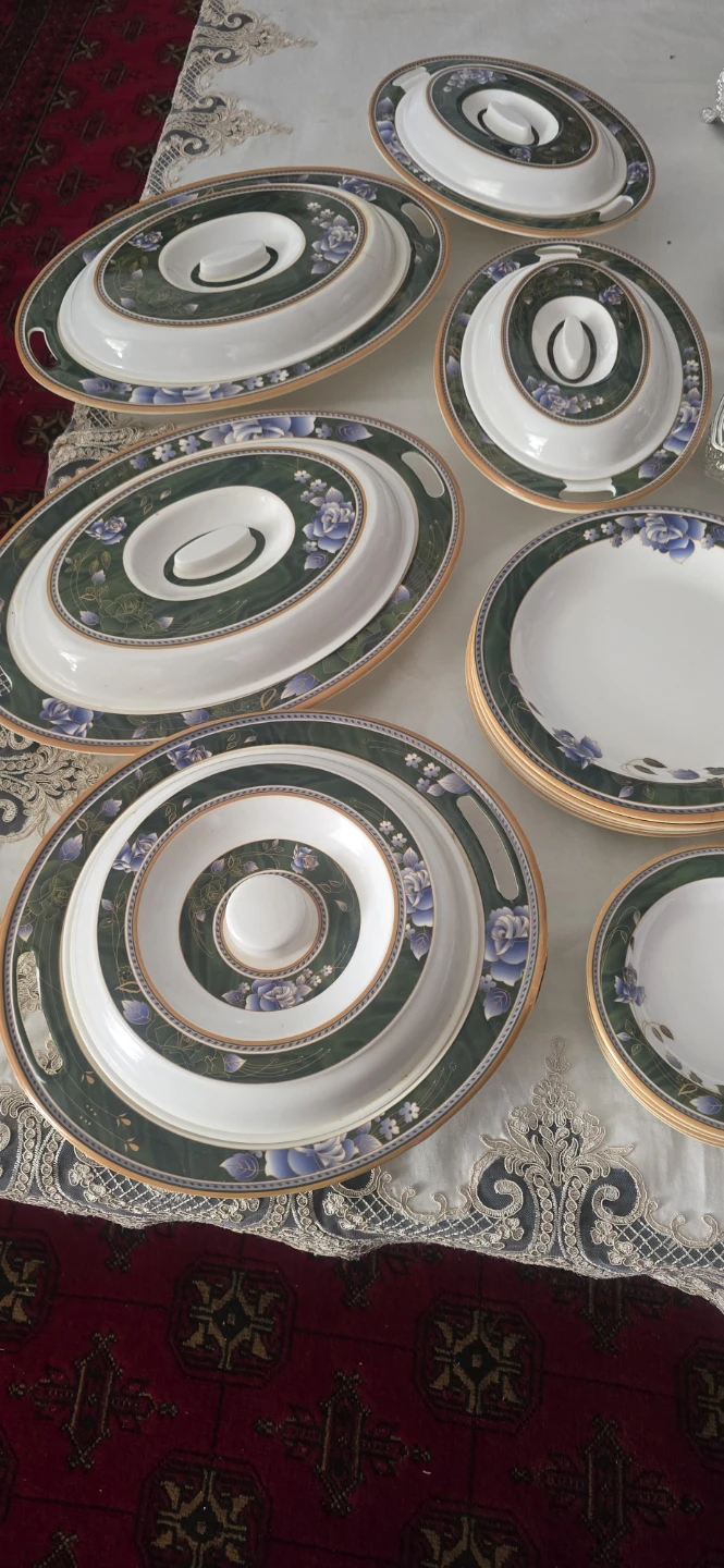 Melamine Dinnerware Set with Floral Design