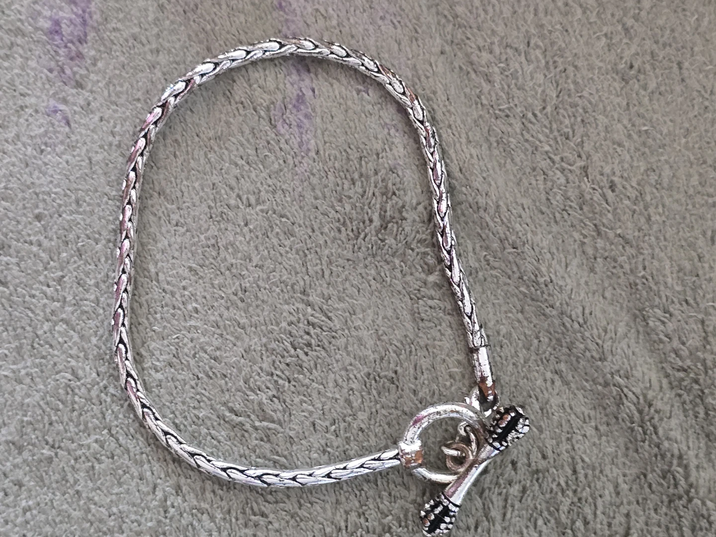 Silver Tone Chain Bracelet with Toggle Clasp - photo 2