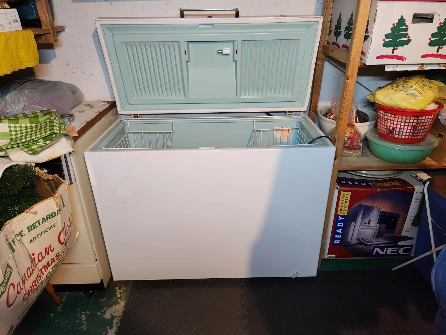Coldspot White Chest Freezer - photo 4