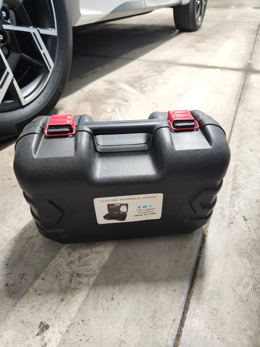 4-in-1 Electric Hydraulic Jack Kit