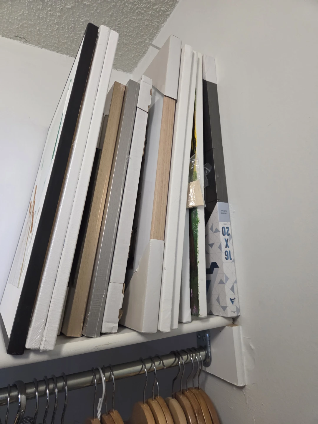 IKEA SILVERHÖJDEN Picture Frames (31x41 cm)