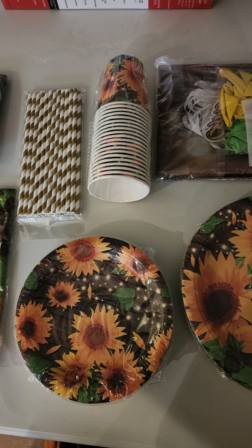 Sunflower Party Supplies Set - photo 5