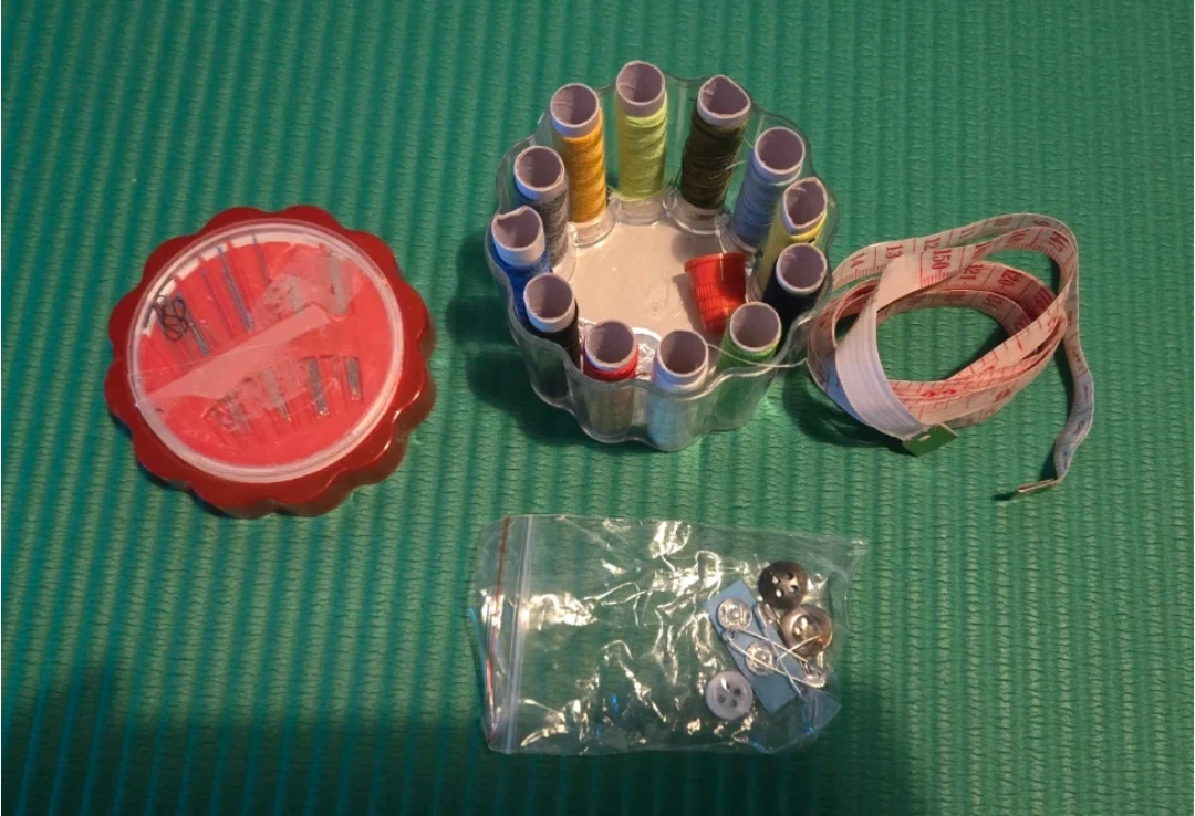 small sewing Kit