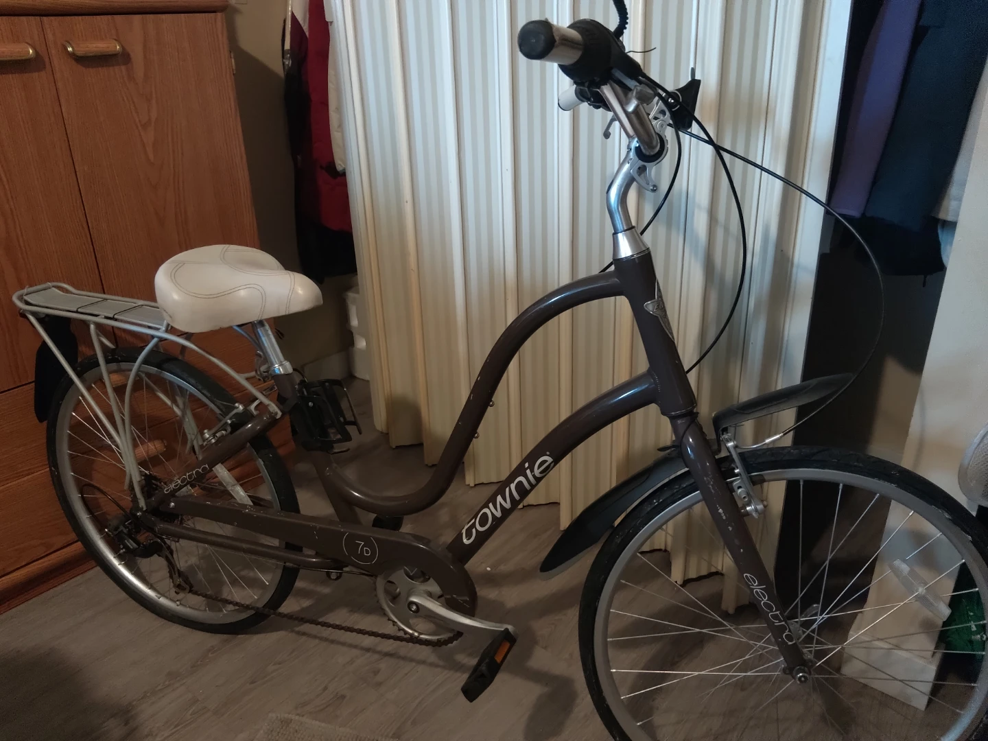 Electra "Townie" Cruiser Bicycle - photo 2