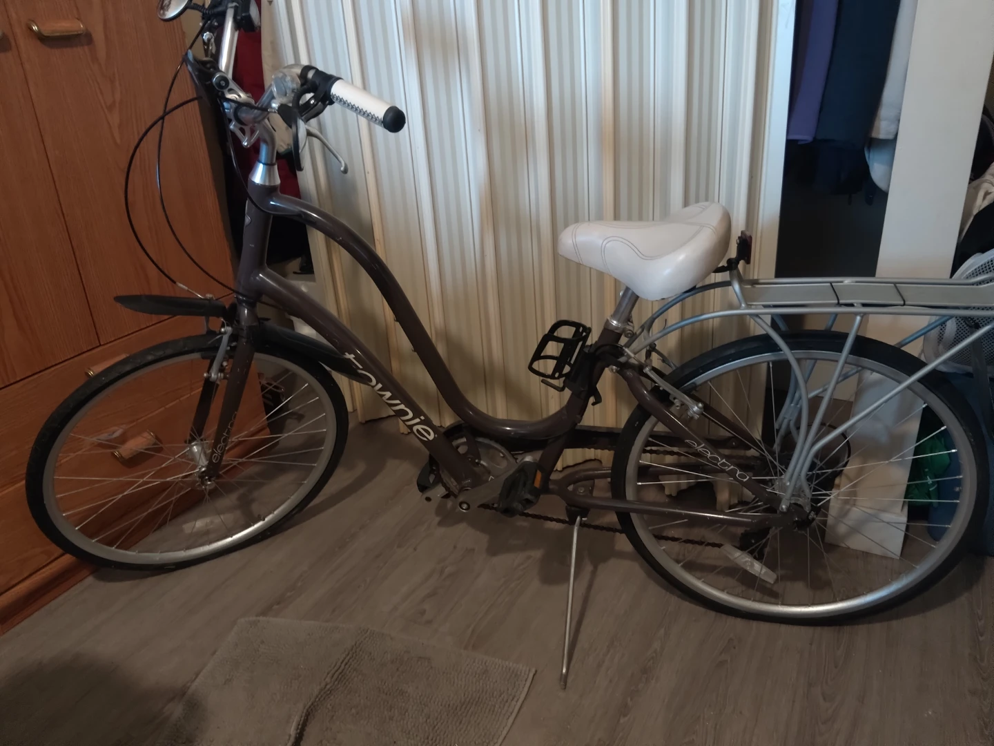 Electra "Townie" Cruiser Bicycle - photo 3