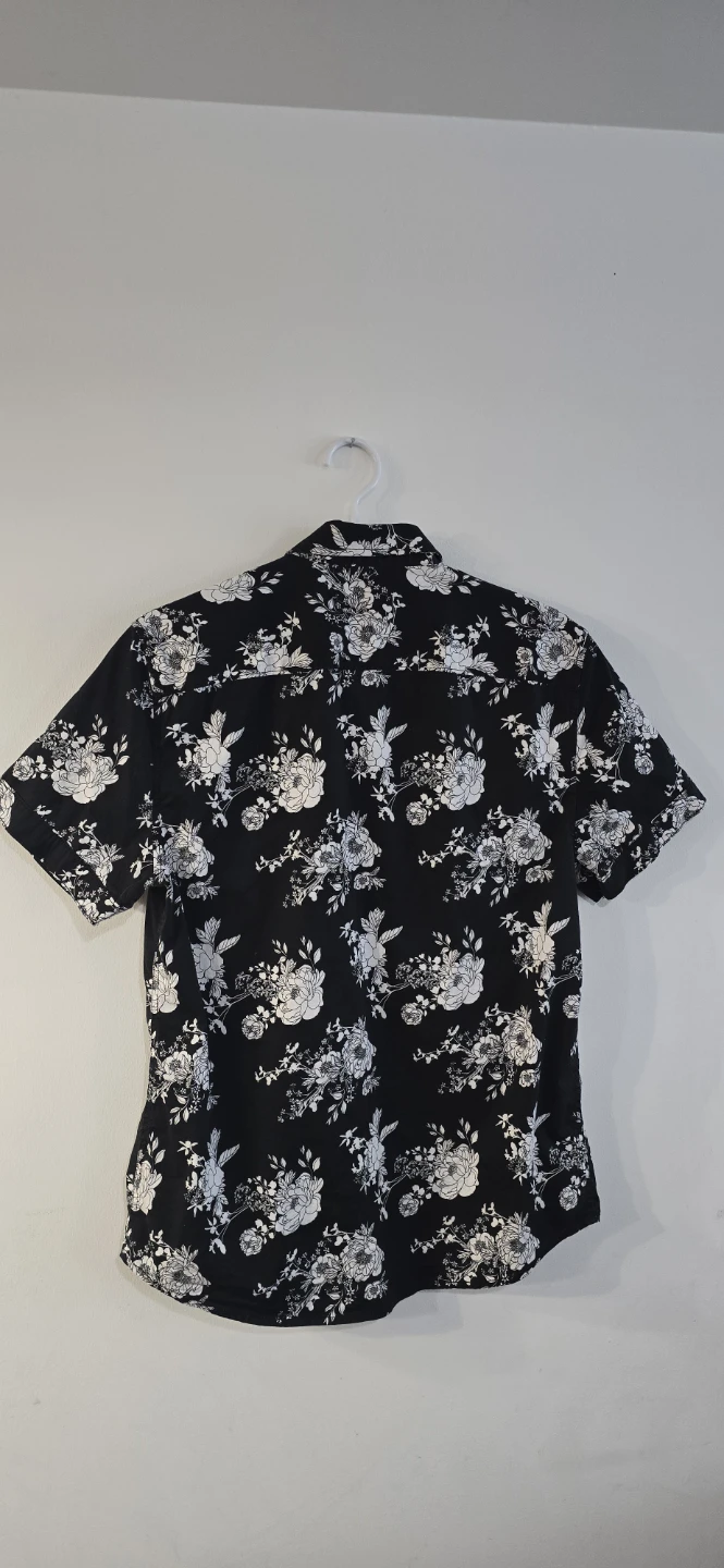Guess Los Angeles Men's Short Sleeve Button-Up Shirt Size M - photo 2