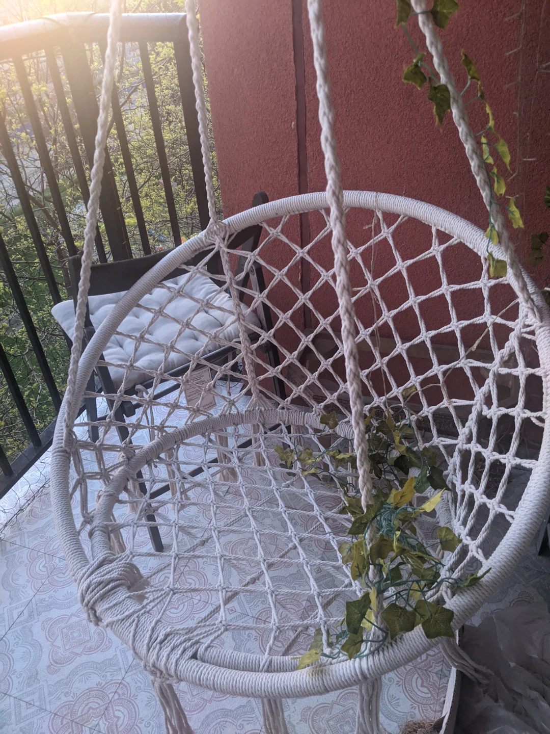 White Macrame Hanging Chair with Cushion - photo 2