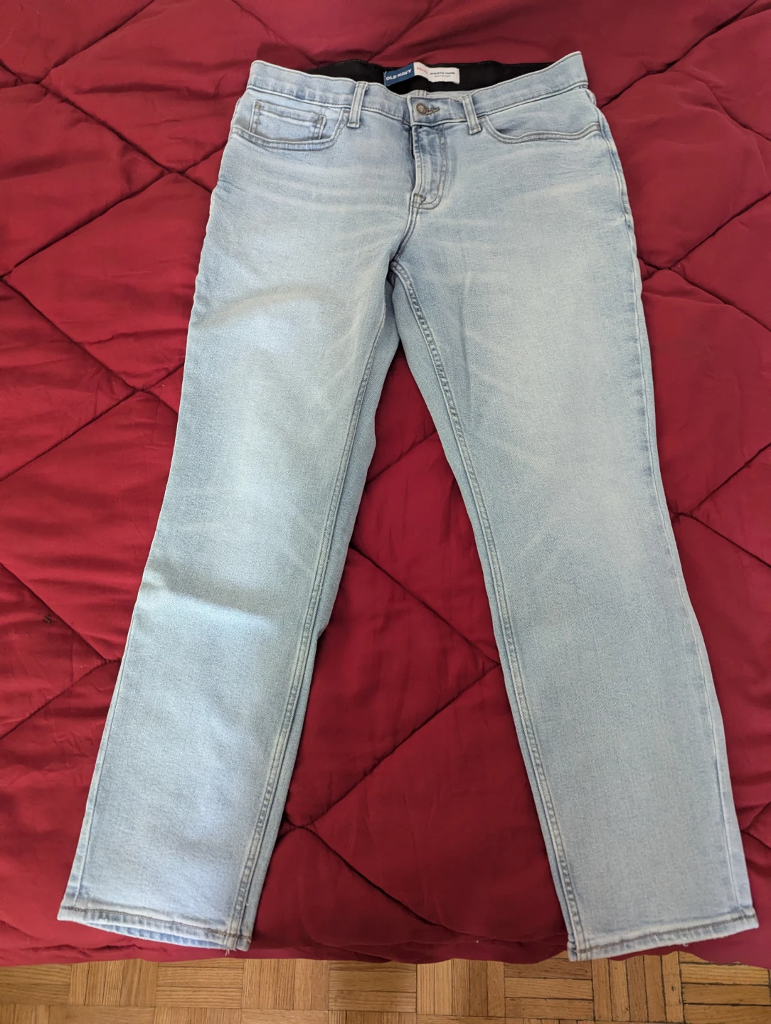 Old Navy Athletic Taper Jeans Men Light Wash