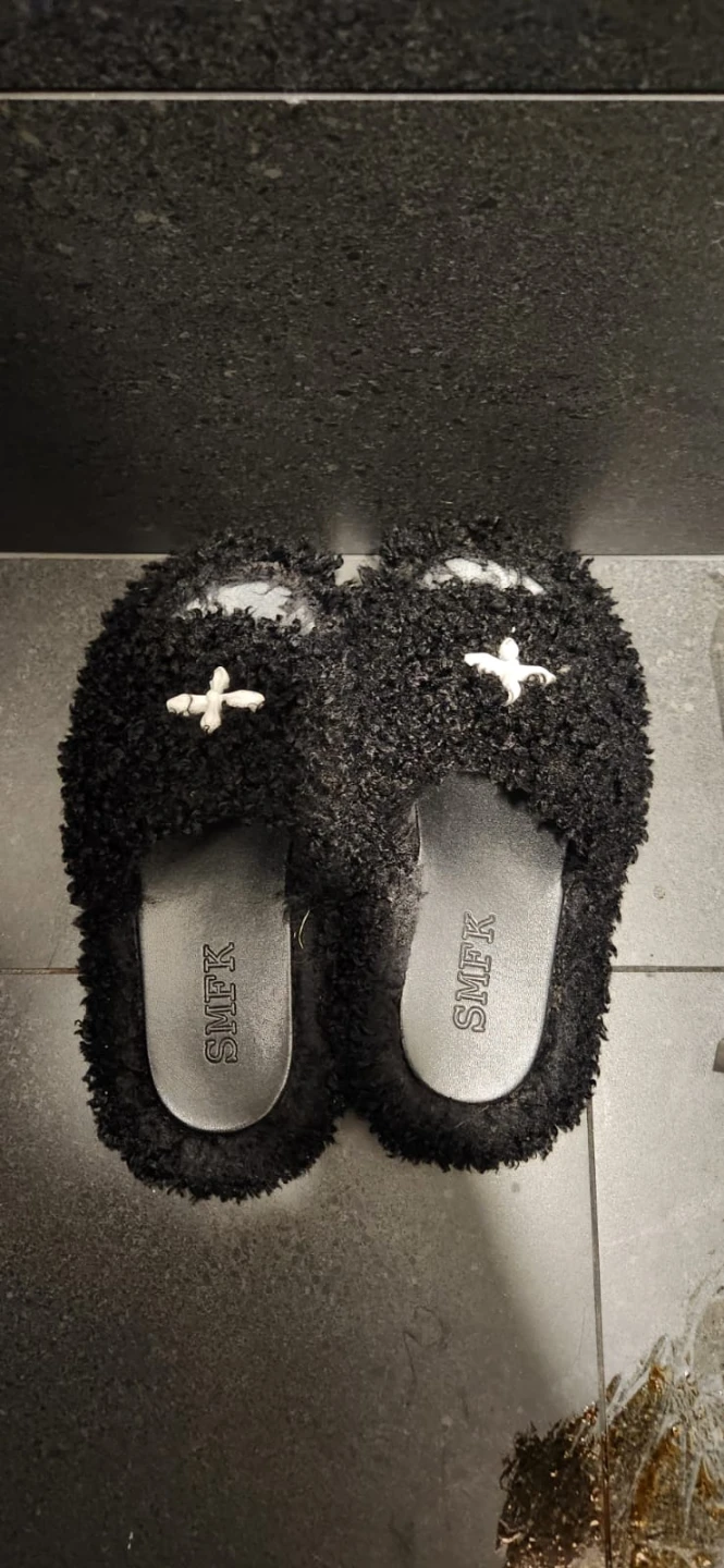 SMEK Women's Shearling Slippers - Size 37