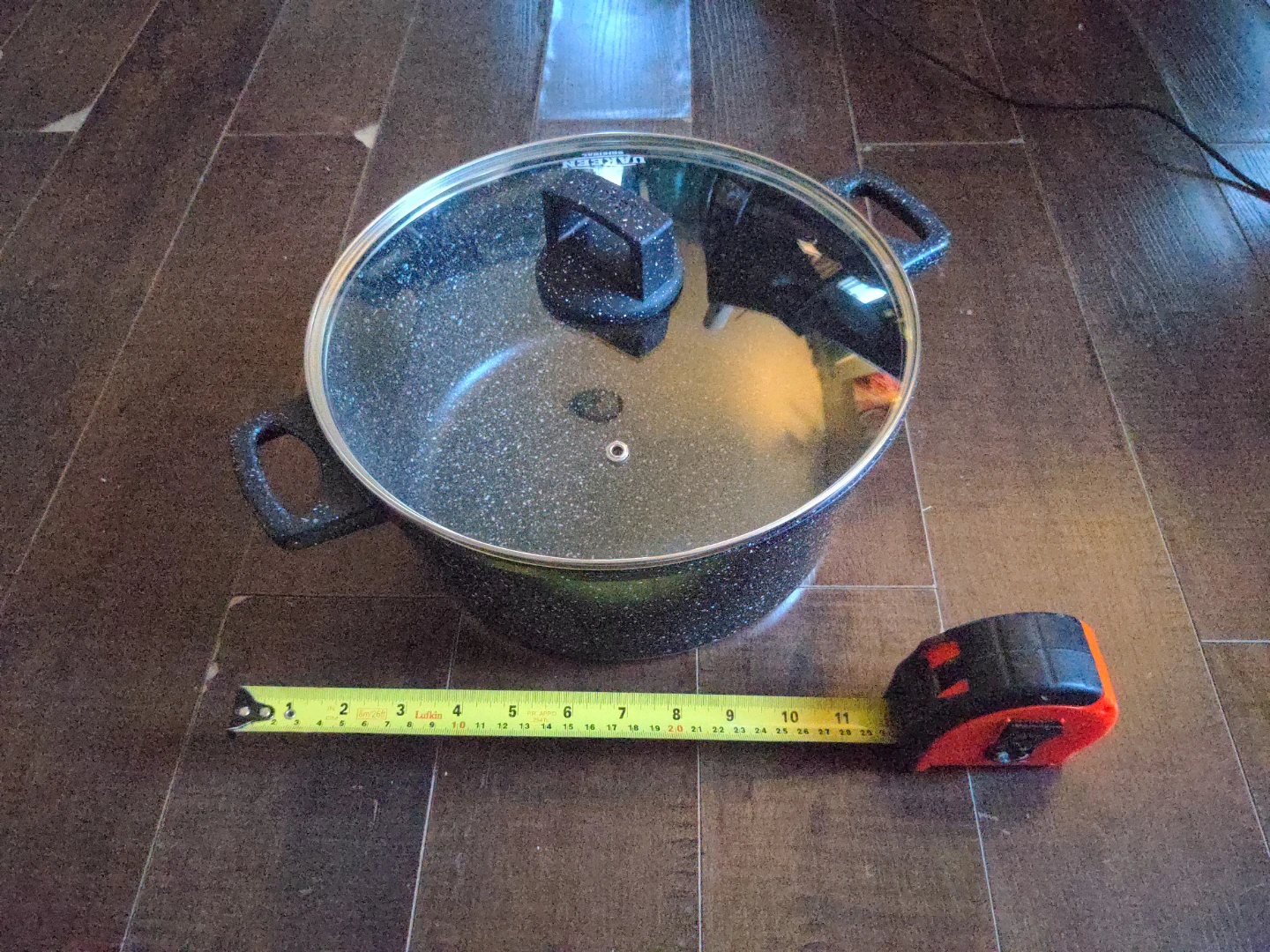 Large Nonstick Pot with Lid (New/Unused)