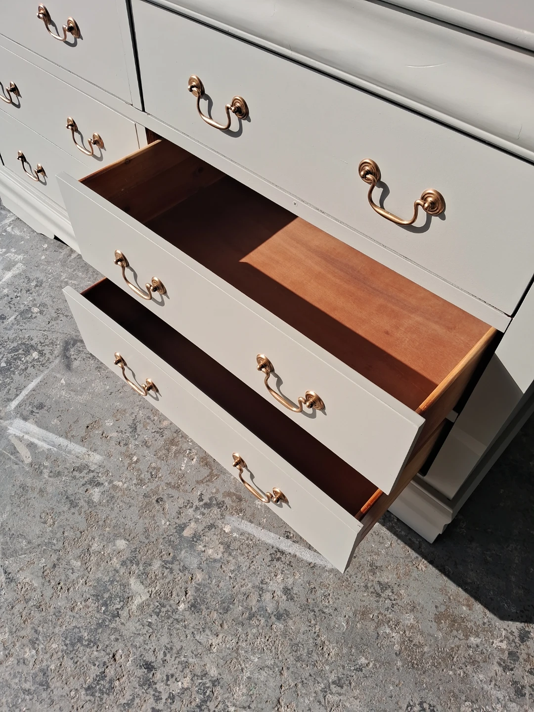 Grey 7-Drawer Dresser with Brass Hardware - photo 2