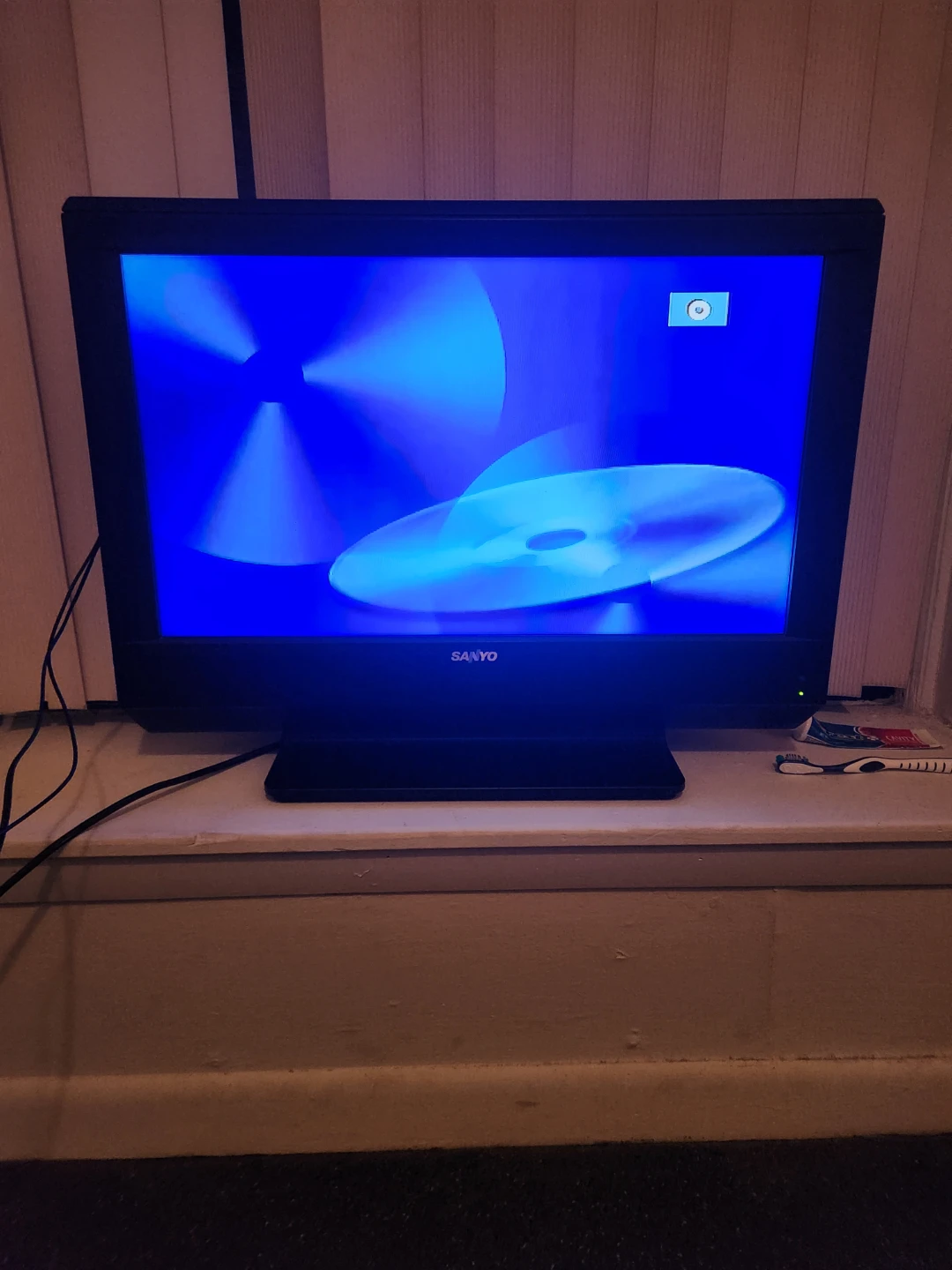 Gray Magnavox DVD Player Without Remote - photo 5