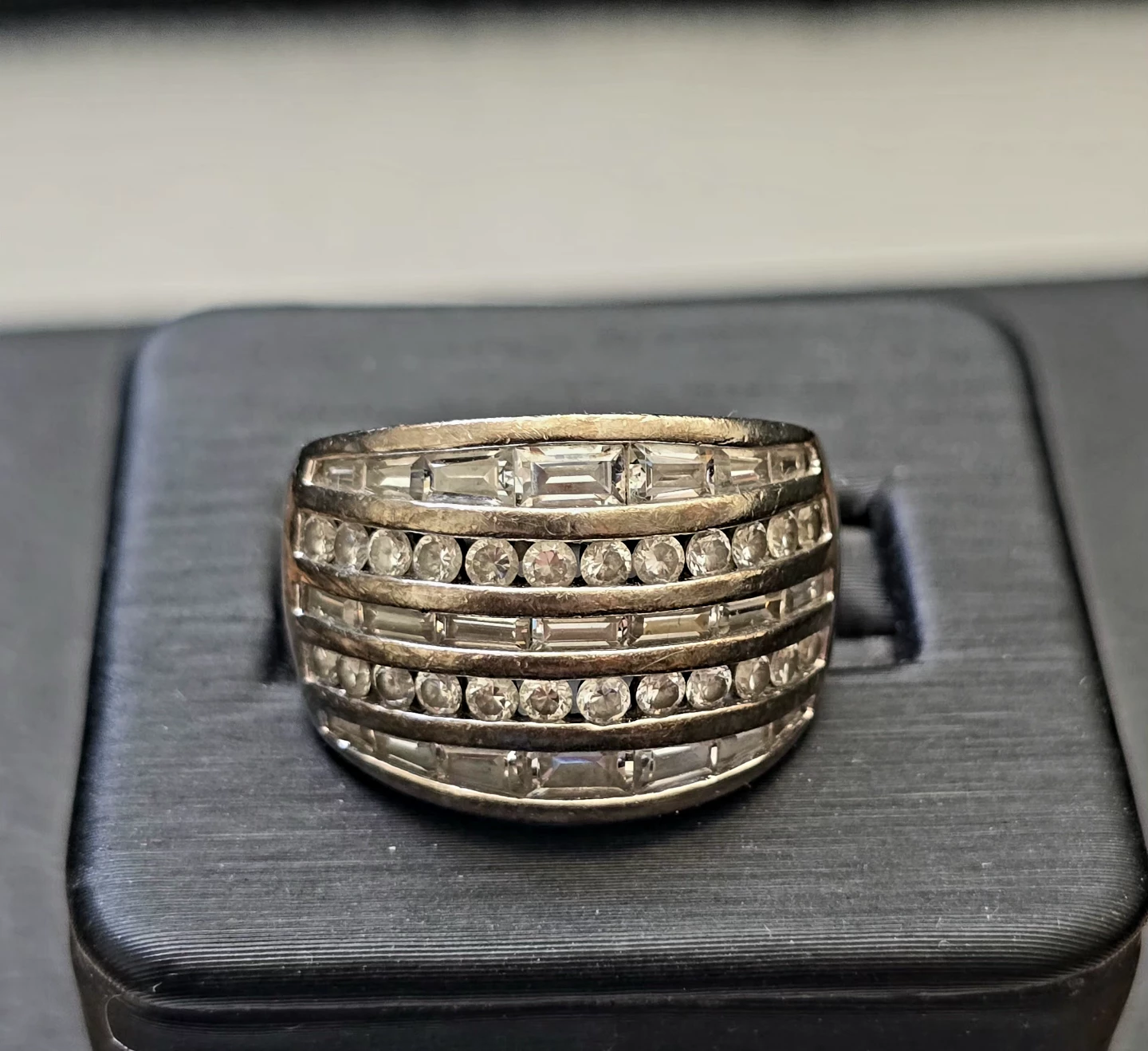 Beautiful 925 Silver ring with CZ stones sale