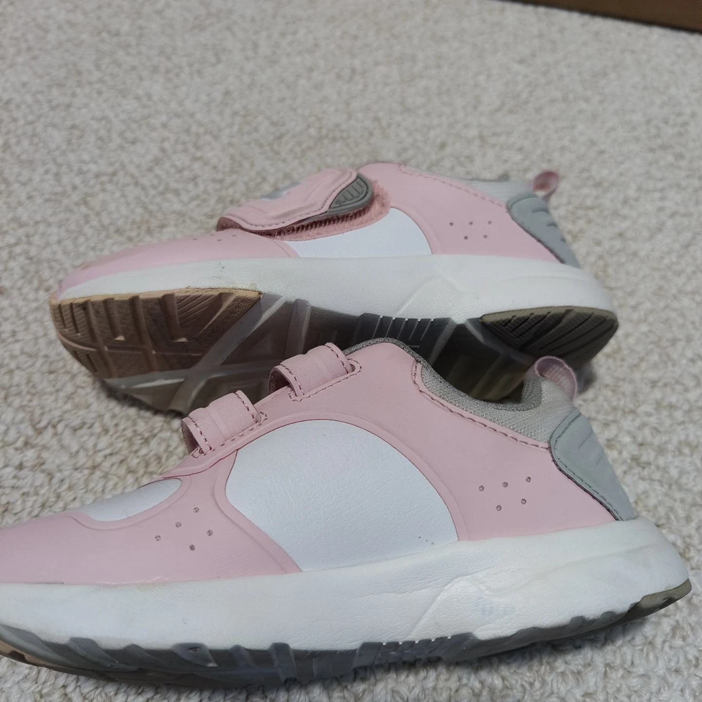 Fila Kids Pink Sneakers Size 11 - photo 3