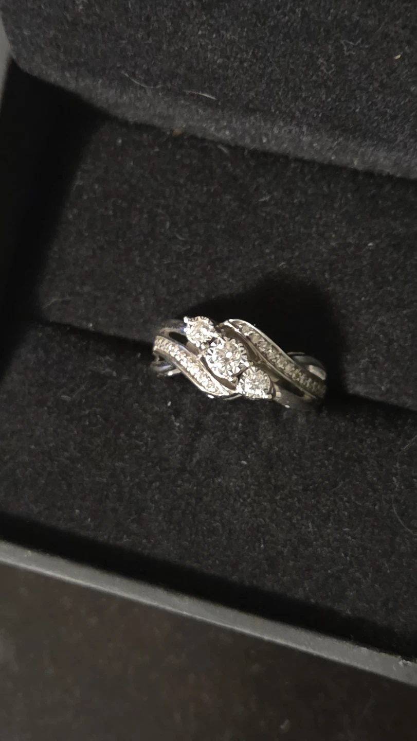 Diamond Engagement Ring - photo 2