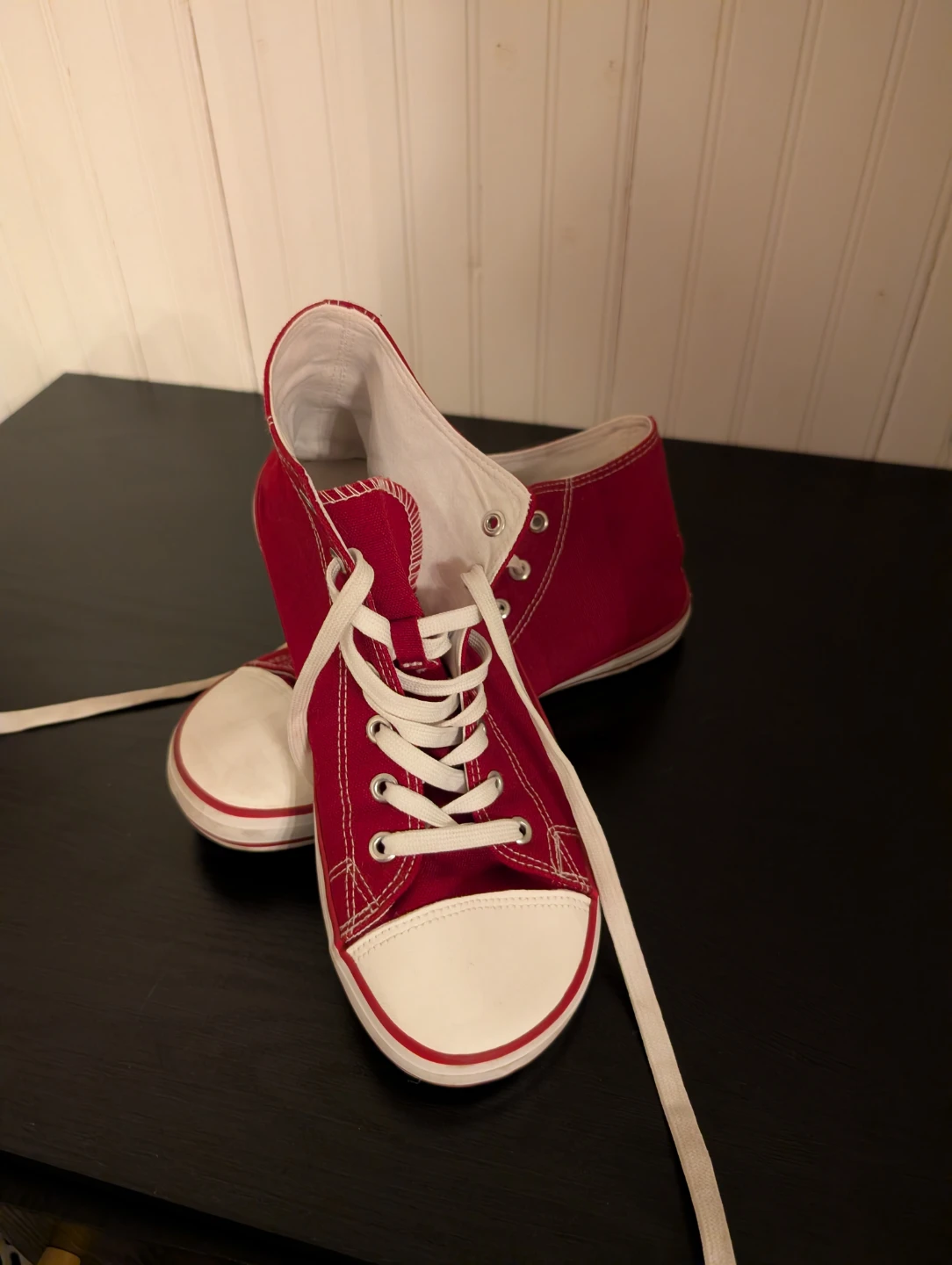 Saguaro Red High Top Sneakers - Size 40