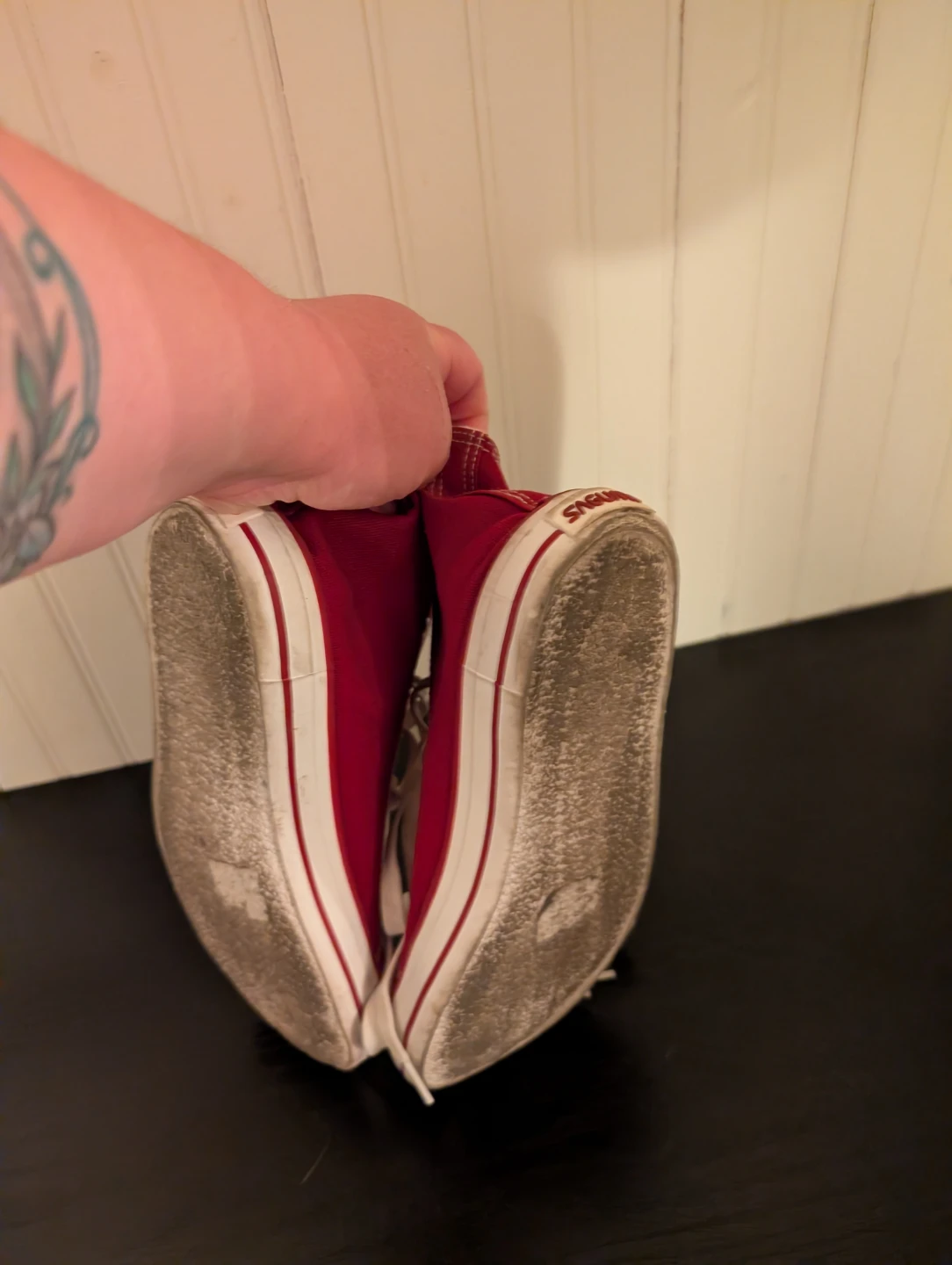 Saguaro Red High Top Sneakers - Size 40 - photo 4