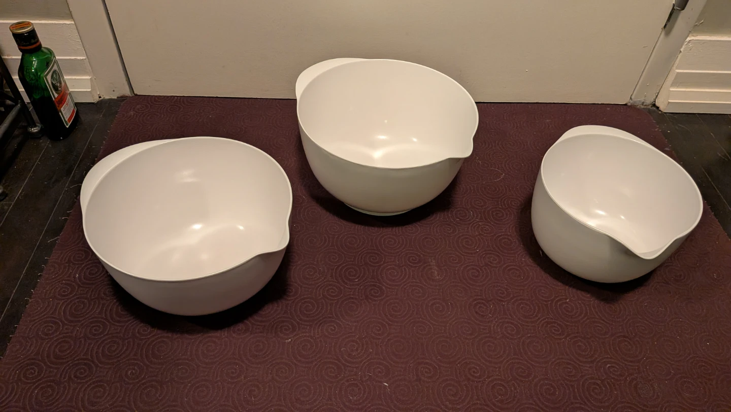 Set of 3 White Mixing Bowls - photo 2