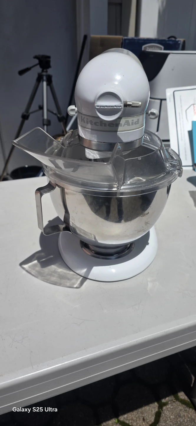 White KitchenAid Ultra Power Stand Mixer - photo 4