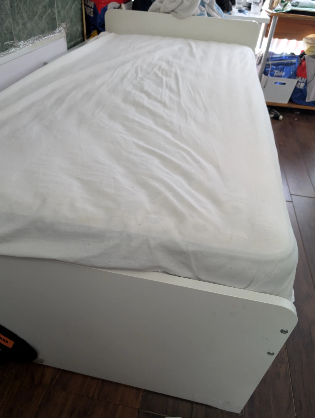 White single Size Mattress - photo 2