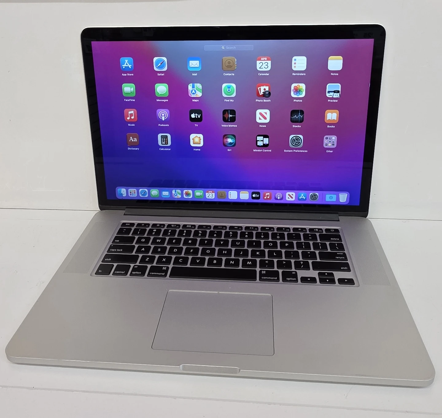 MacBook Pro (Retina, 15-inch, Mid 2015 -i7