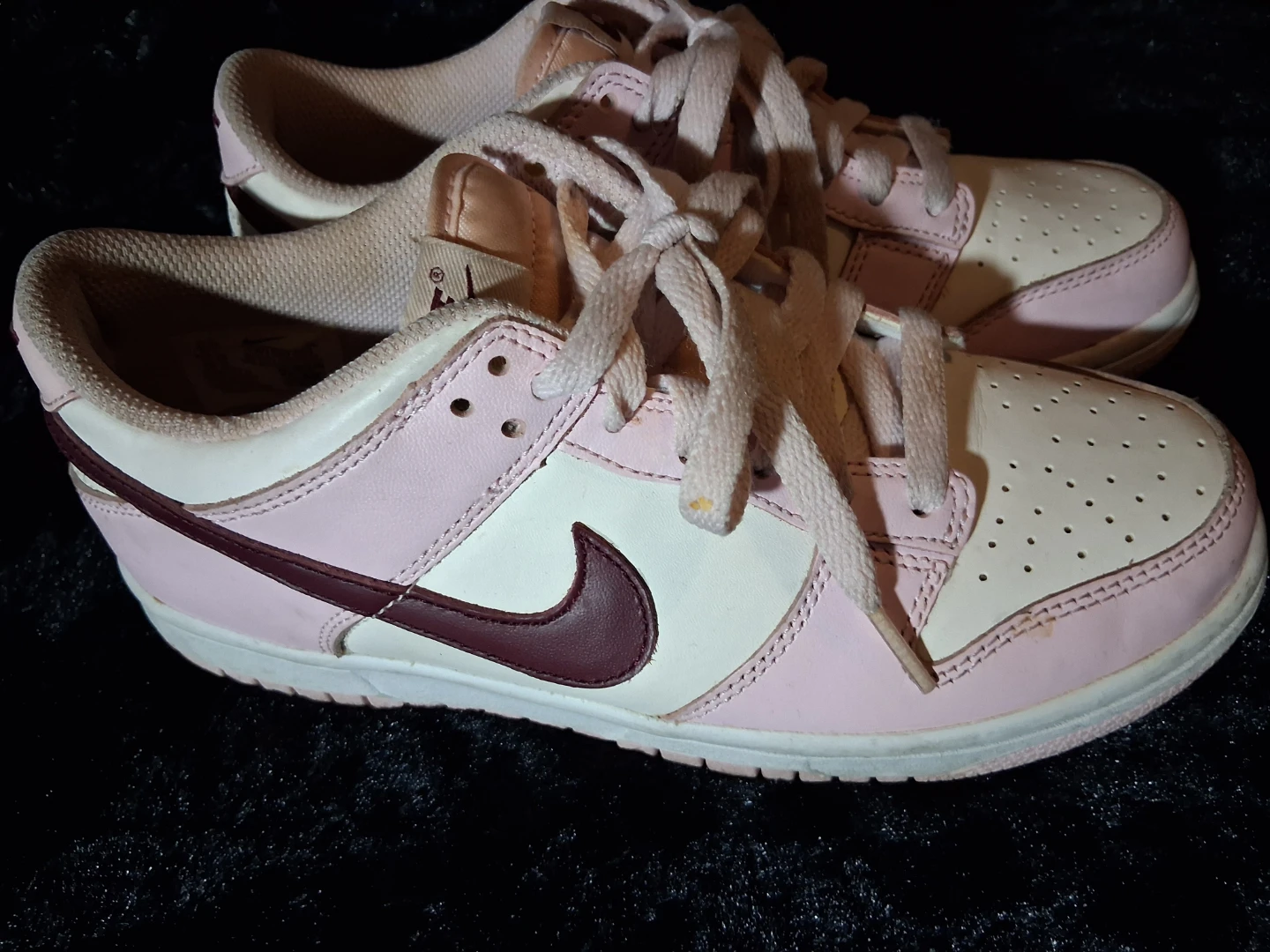 Nike Dunk Low Pink White Sneakers