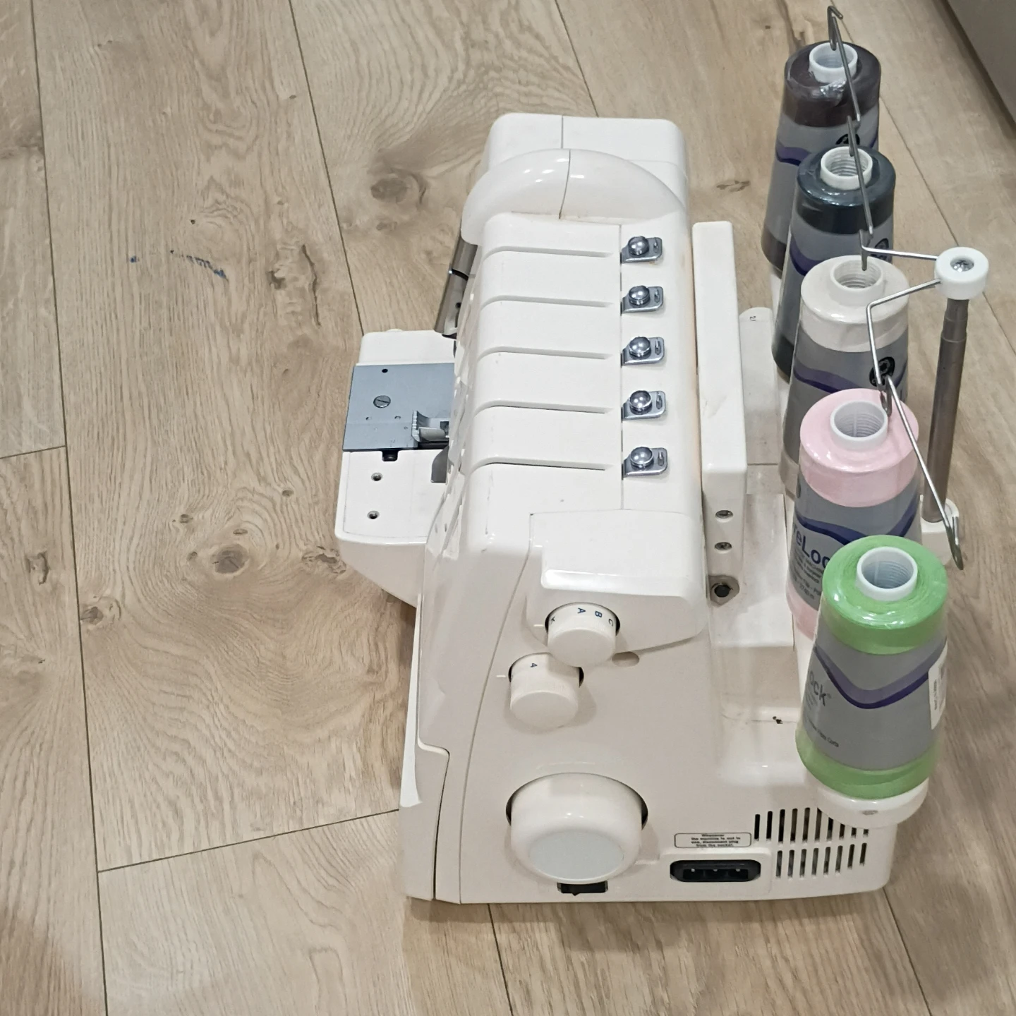 Singer Professional 5 Serger Sewing Machine with Threads - photo 3