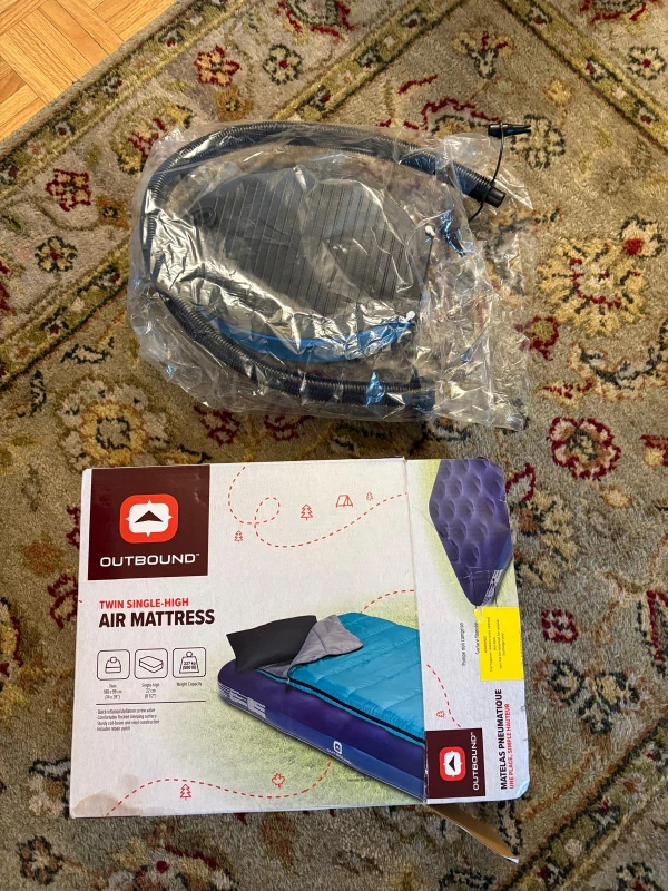 Outbound Twin Single-High Air Mattress with Pump - photo 3